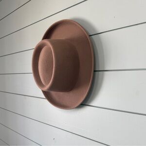 GIGI PIP 100% wool hat women's size S/M 57